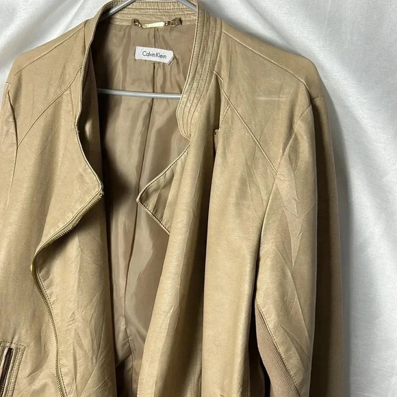 CALVIN Klein vegan leather jacket,asymmetrical front zipper,rib sides, like new! - Picture 16 of 16